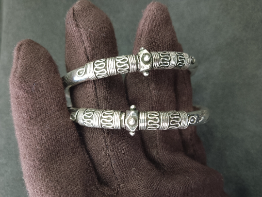 925 BIS hallmarked silver handmade bangles for your and your loved ones# oxidised handcrafted openable beautiful silver kade